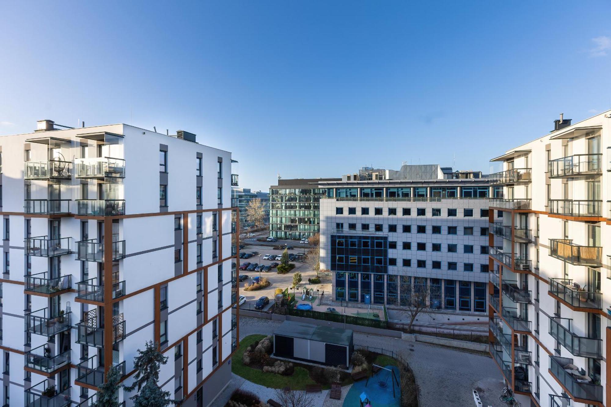 Lägenhet Bright Blue With Balcony, Parking And Air Conditioning In By Renters Warszawa