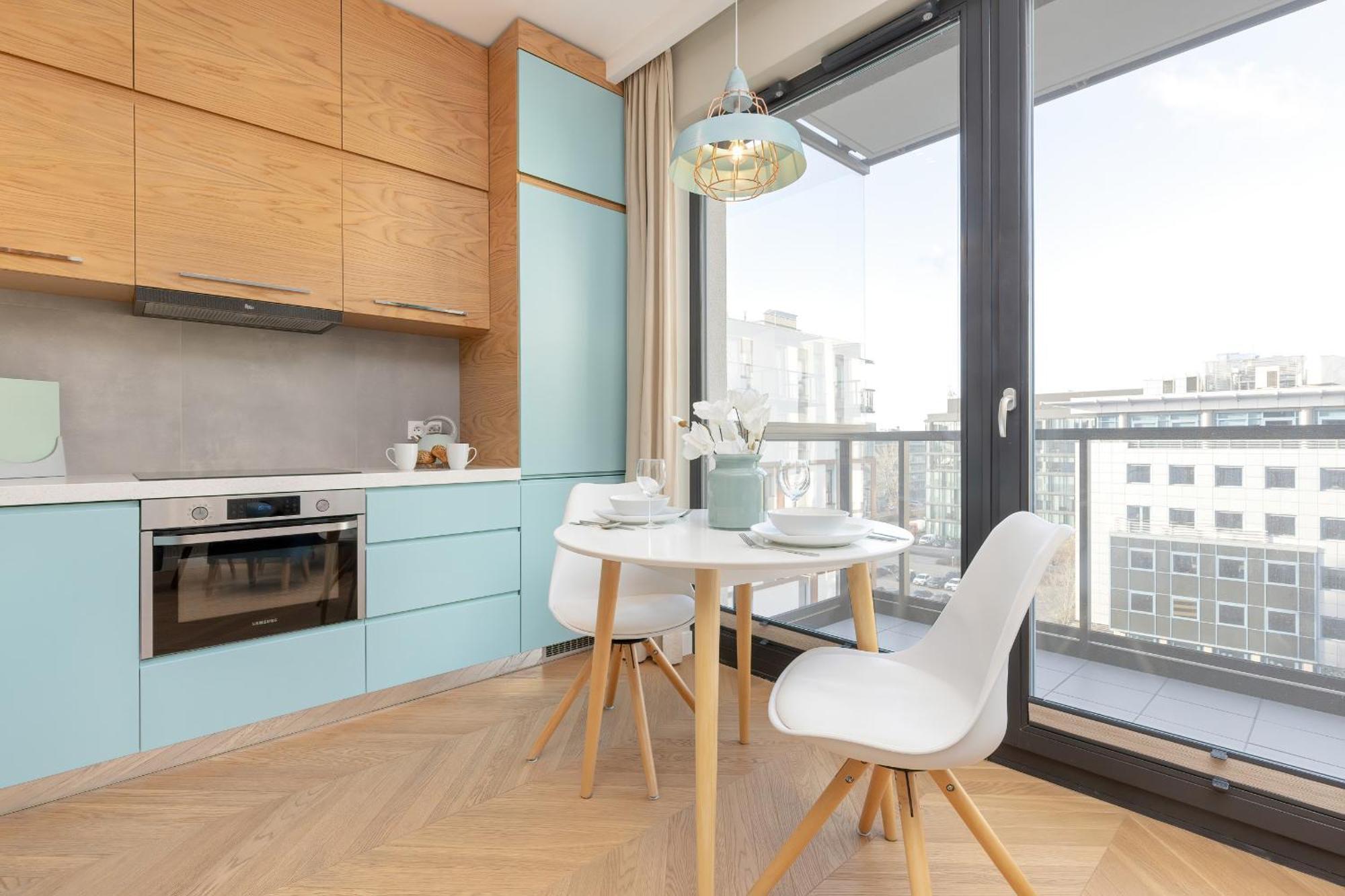 Bright Blue With Balcony, Parking And Air Conditioning In By Renters * Warszawa